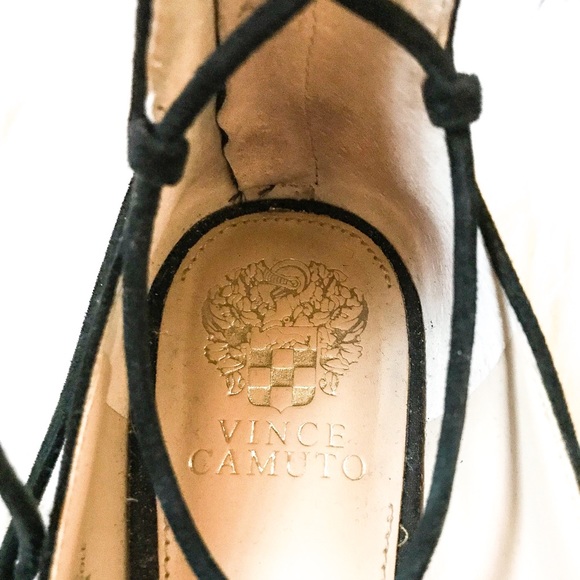 Vince Camuto flats - Picture 2 of 3